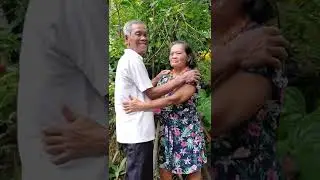 Mama and Papa kissing Scene🤣🤣