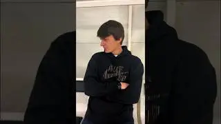 У вас есть такой друг самокатер?) #самокат #скейтпарк #трюкинасамокате