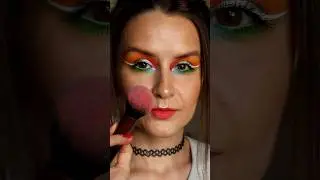 Крутые яркие румяна.