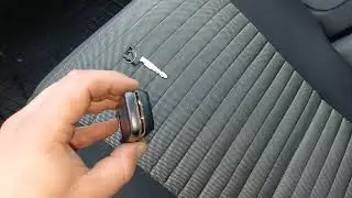 Replacing the battery in the Suzuki sx 4 key.