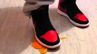 Air Jordan 1 Retro High OG Bred vs tangerine