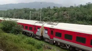 train ko peeche kiya 😂ll hra diya dusri train ko 😂 #indianrailways