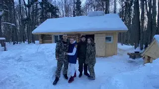 The girls were taken to a forest hut | Forest Kitchen