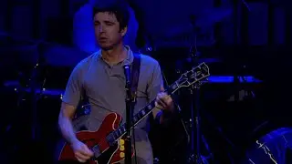 "Freaky Teeth" (Live at the BBC Radio 1 Theatre, Nov 3 2011) | NGHFB
