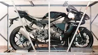 2019 YAMAHA R1 Unboxing and Start-up | Taking Delivery Of 2019 Yamaha R1 | Vijay Keerthikeyan | YZF