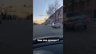 Знак стоянка запрещена отменяется только на след перекрёстке, парковка не отменяет знак