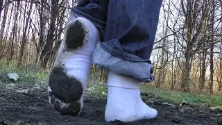 Tanya WAMinStyle in white dirty socks.