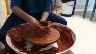 CERÁMICA AL TORNO. Primera clase de Víctor. IES Gilabert de Centelles