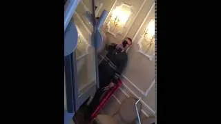 Разбили стекло на мансардном окне