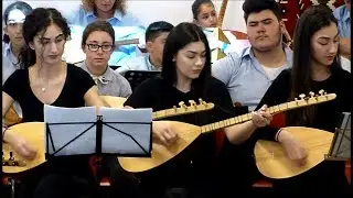 Vahdet Badesi | 'Aşır Özek Bağlama Okulu' Öğrencileri