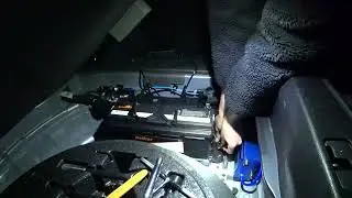 자동차 배터리 교체하기