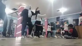 SENAM AEROBIK MELATIH OTOT OTOT AGAR TIDAK KAKU