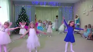 Новогодние утренники в старшей и подготовительной группах. Яменский детский сад.