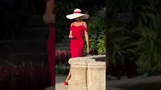 Ledy in Red❤️Элегантная и Красивая Женщина Идёт по Улице🌹Pretty Women💫