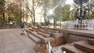 Москва. Прогулка возле  метро Новокузнецкая. Фонтан 
