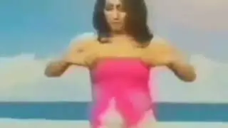 Cewek buka baju