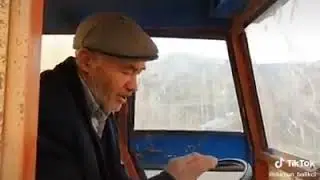 Traktoru sesinden taniyan amca