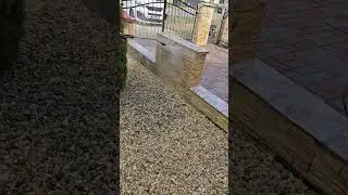 Fence Wall Makeover: How to Pressure Wash Effectively"