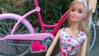 Review/ Barbie con bicicleta/ Nicky Nixa y las barbies.