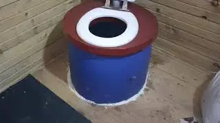 Установка самодельного торфяного туалета из бочки