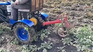 Оранка мототрактором з плаваючою КПП