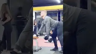 Когда у тебя в тренажёрном зале тренер женщина , прикол, smile)))