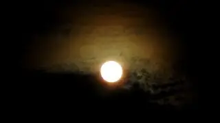 "MOON 99.2 %"