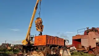 Загрузка металлолома