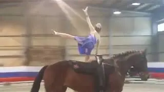 назира-шустрая лошадка