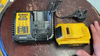 DEWALT DCB184-XJ 18V 5.0AH LI-ION XR BATTERY AND DCB115-GB 10.8-18V LI-ION XR MULTI-VOLTAGE BATTERY
