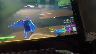 Playing fortnite team rumble one shot on the pc😱😱