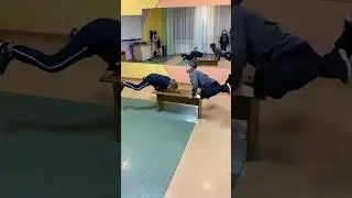 Брейк данс челлендж 🤸‍♂️ Батл по фризам простой дольше 💪😜 