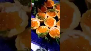 Красивый стол!