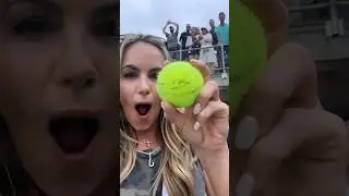 I caught a SIGNED tennis ball from the #1 player of the WORLD, CARLOS ALCARAZ 