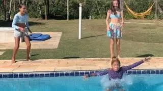 Desafio do Balão (quase afoguei minha prima na piscina) 😟