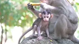Jenny momy eating with son....#family #eating #jenny