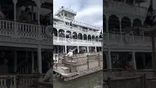 Disneyland's Mark Twain Riverboat Breaks Down on Rivers of America! [December 2022]