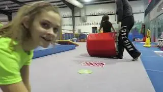 WSF CHEER COMPETITION! HOW DID THEY DO? | Emma & Ellie