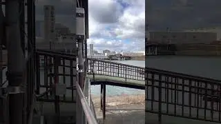 大阪市木津川落合下渡しの一部始終（1分で渡る）