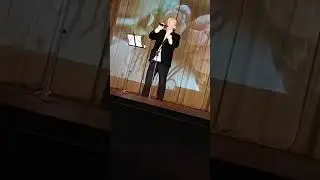 Поёт Леонид Бобров...