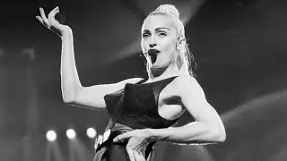 Madonna-Vogue (Rehearsing Vogue for the Blond Ambition Tour) #madonna #blondambitiontour #vogue