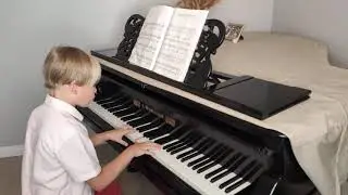 Бах - Прелюдия до мажор (Артем, 10 лет)