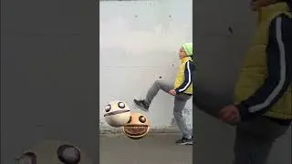 Giant Pacman 005 