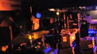 Los Bungalitos - Stand My Ground