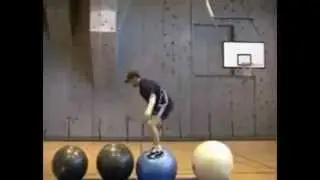 ‫لا تقليدوهم هههههه .‬