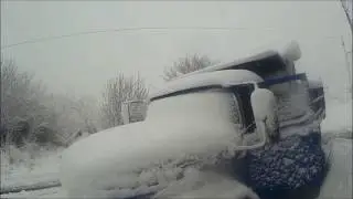 ЗиЛ,холодный пуск,первый снег Развернуло Буксуем