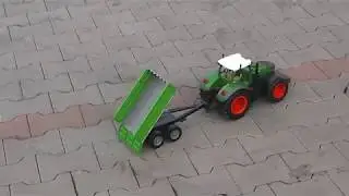 Przyczepa włączana z pilota do zdalnie sterowanego traktora Fendt 1050 Vario 1:16 2,4Ghz