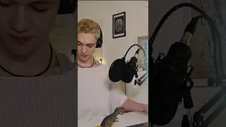 Минута кошачьей славы. У кого это такие щеки?