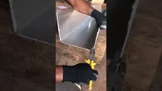 TAMPA DE CALHA SEM PARAFUSO. (CRAVADA)