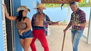 SEU BIU E O PRIKIT0 ROXO